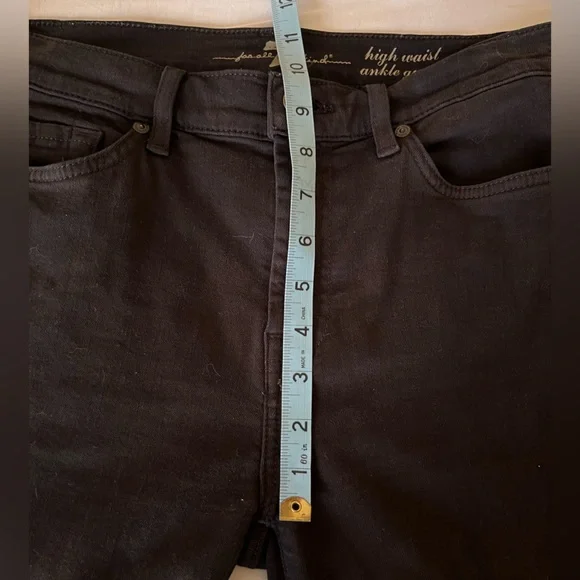 7 For All Mankind Black High Waist Ankle Gwenevere Five Pocket Jeans, Size 27 - Picture 5 of 9